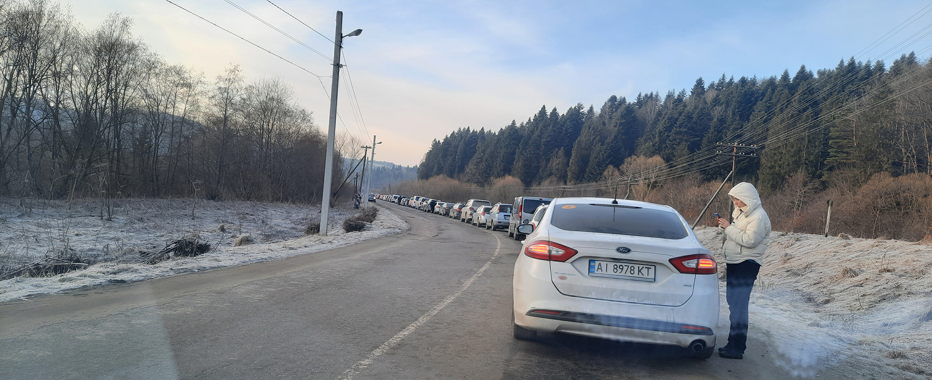 Cars at Ukraine border