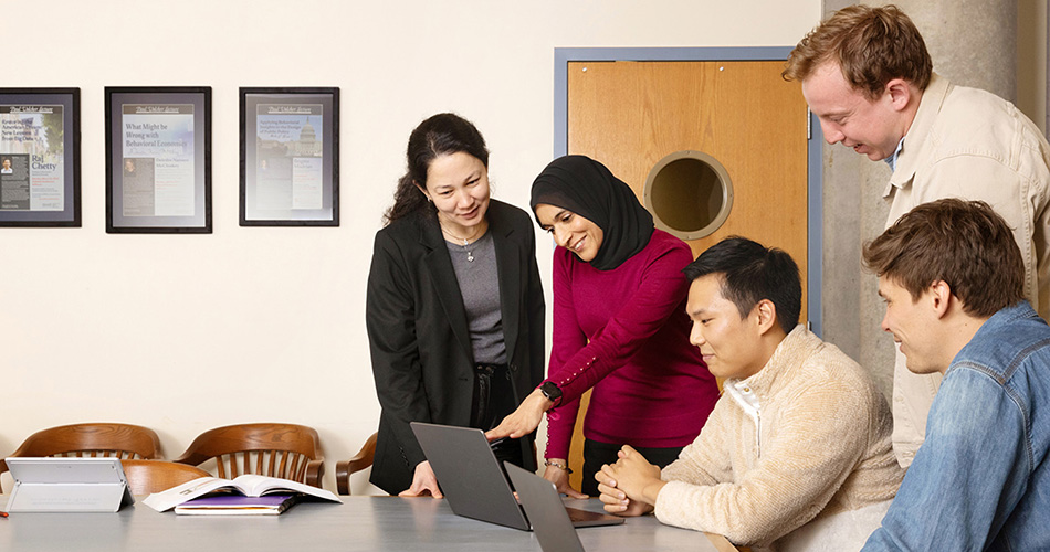 Professor Siddiki trains with students in the Policy Design Lab at the Maxwell School