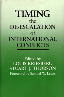 Timing the De-Escalation of International Conflicts cover