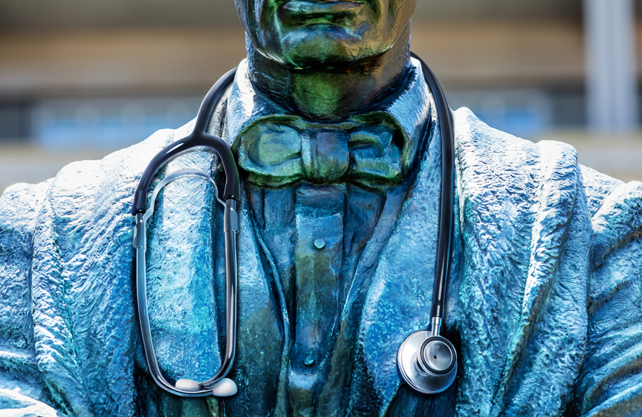 A statue of Abraham Lincoln wearing a stethoscope