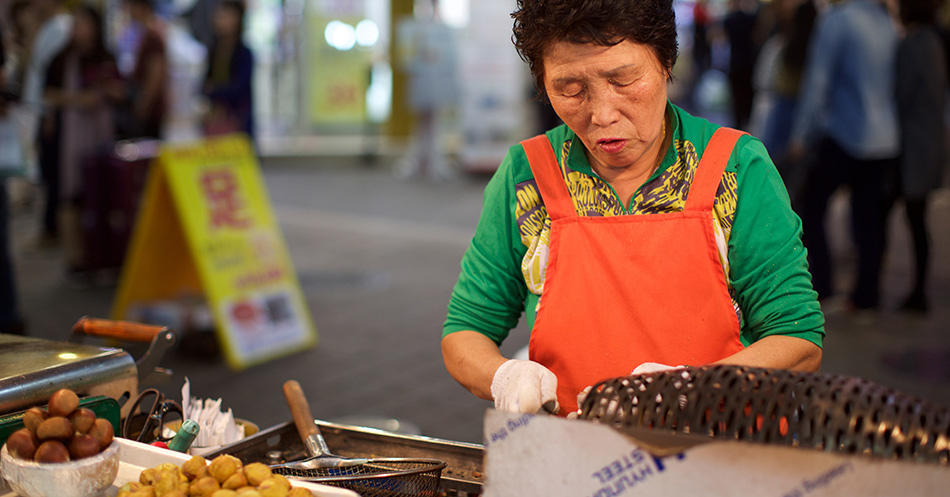 Seoul street-food vendor