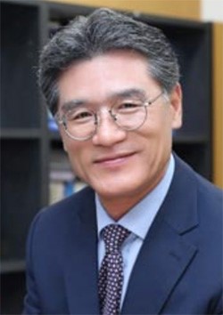 Changyong Choi