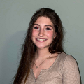 Ella Raglow-DeFranco Headshot