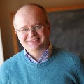 Roger Hallas headshot