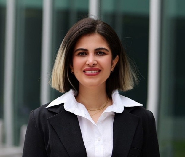 Maryam Mazrooie Headshot