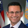 Alex Wagner headshot